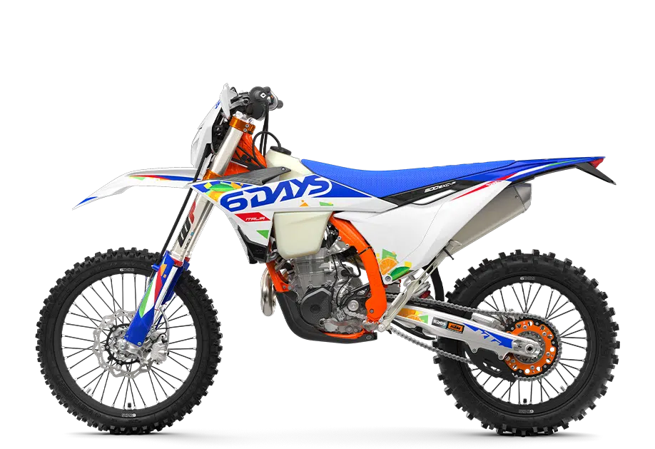 PHO_BIKE_90_LI_KTM-enduro-500-excf-6days-left-side-studio-image_#SALL_#AEPI_#V1