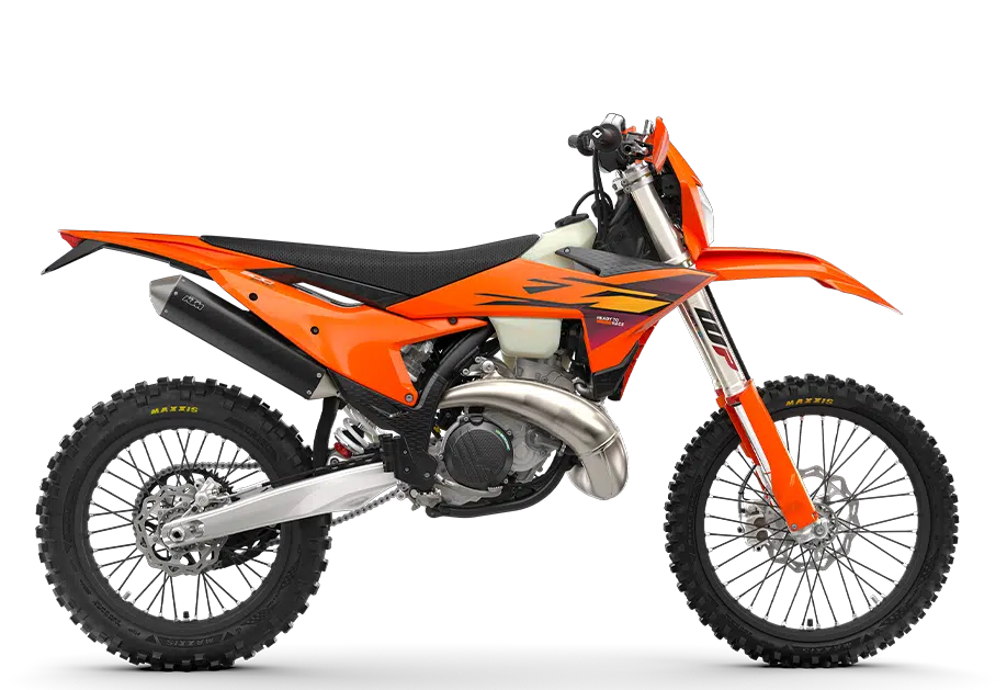 PHO_BIKE_90_RE_KTM-enduro-300-exc-right-side-view-studio-image_#SALL_#AEPI_#V1