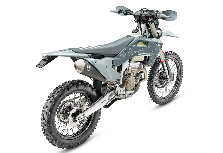 PHO_BIKE_PERS_REHI_Husqvarna-Enduro-FE-350-PRO-MY26-rear-right_#SALL_#AEPI_#V1