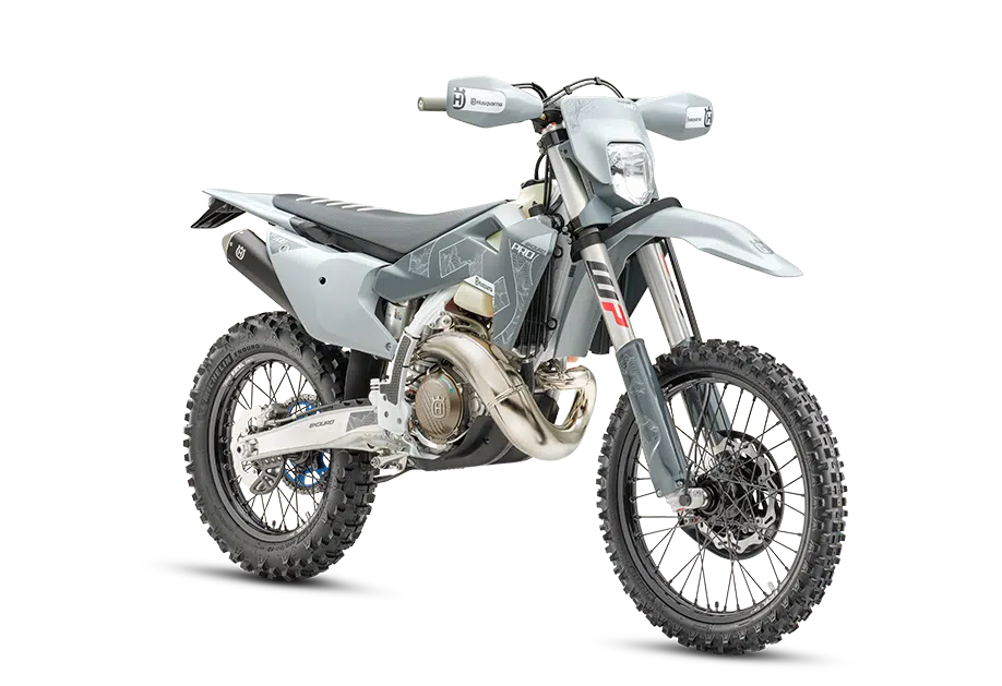 PHO_BIKE_PERS_REVO_Husqvarna-Enduro-TE-300-PRO-MY26-front-right_#SALL_#AEPI_#V1