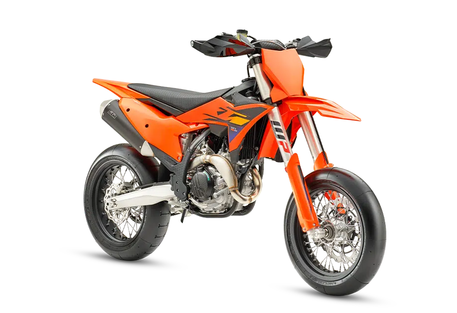 PHO_BIKE_PERS_REVO_KTM-supermoto-450-smr-right-front-view-studio-image_#SALL_#AEPI_#V1